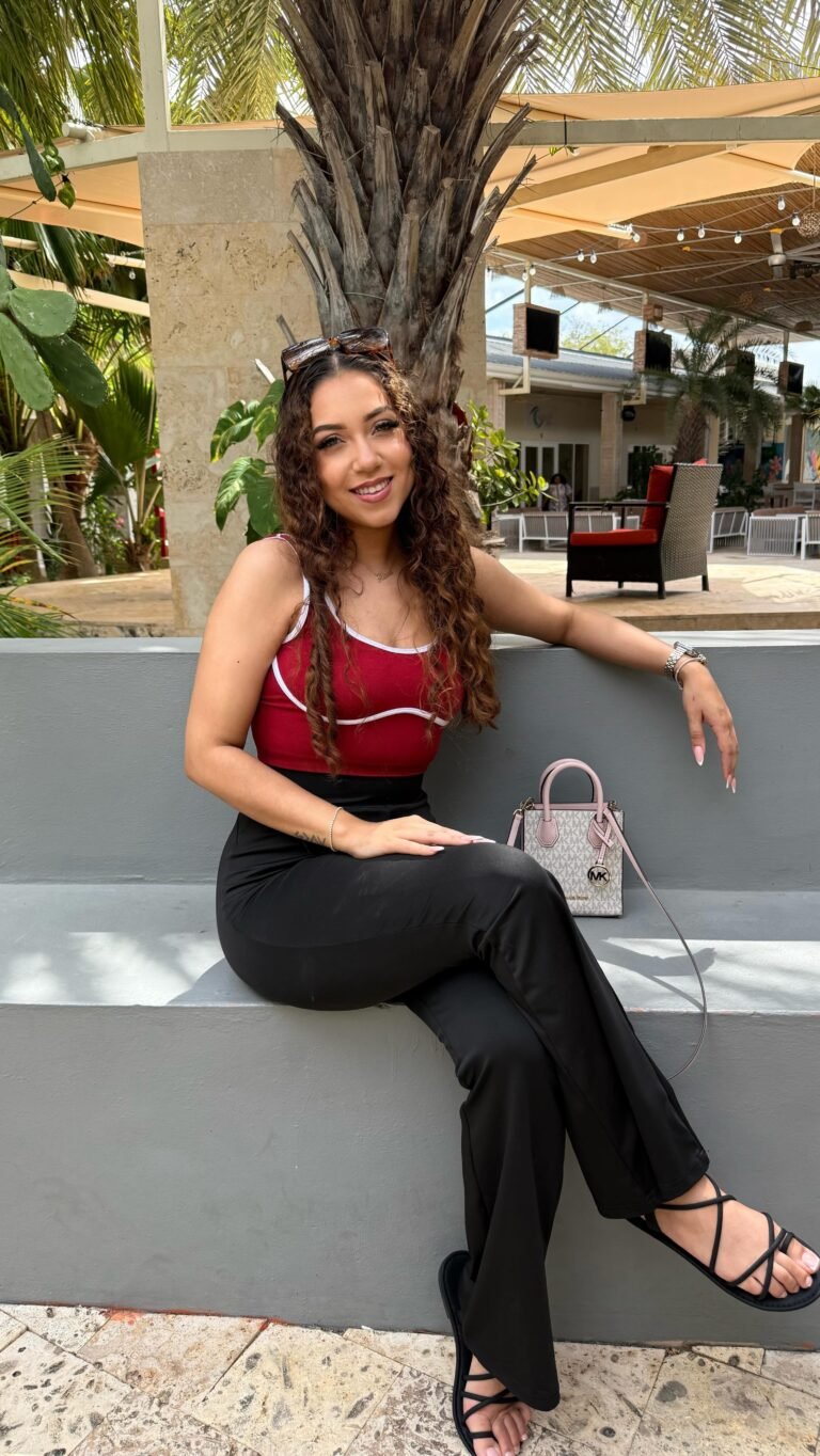 Instagram post from sileynacreative. This post is in position 1.